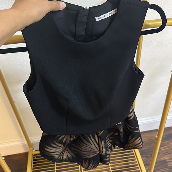 Finders Keepers 2 Piece Set - Picture 4 of 7